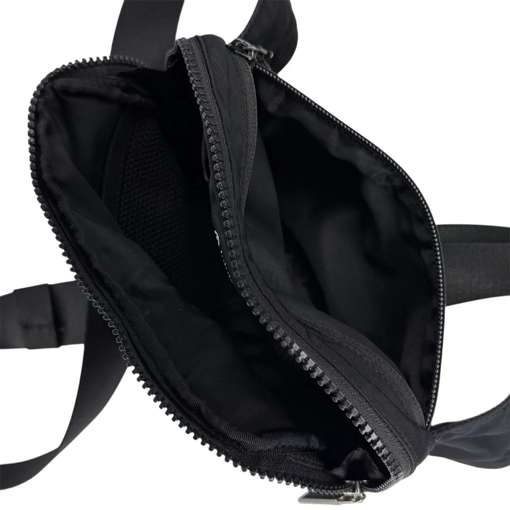 Lululemon Everywhere Belt Bag Black 1L Women’s OS - Picture 3 of 12